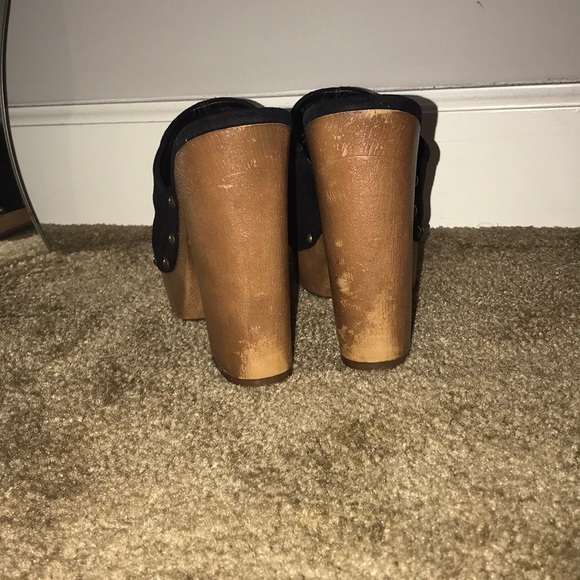 Mossimo Clogs - Picture 3 of 4